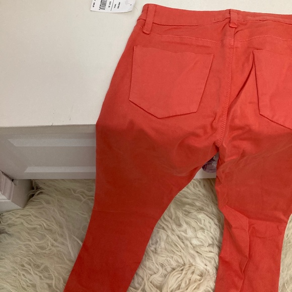 J BRAND Skinny Leg Pants - Picture 13 of 16